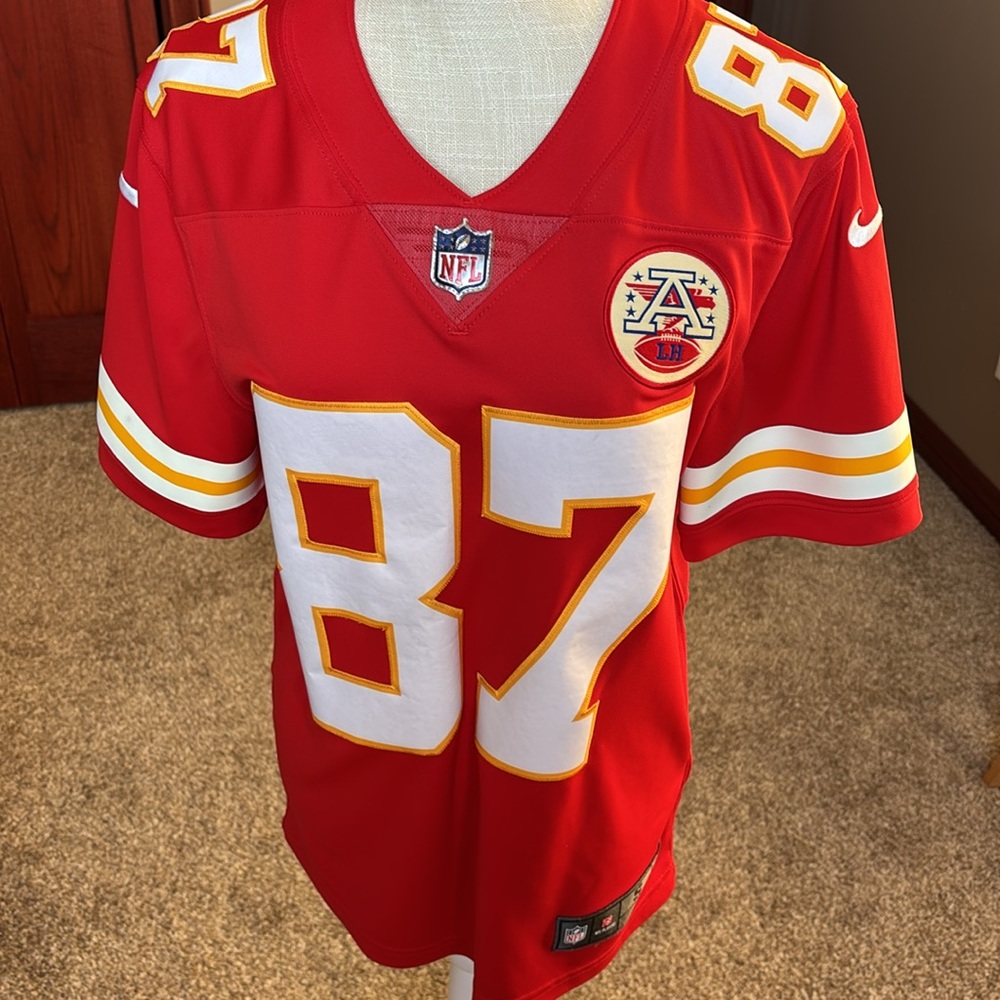 Kansas City Chiefs Travis Kelce Jersey on field dri fit
